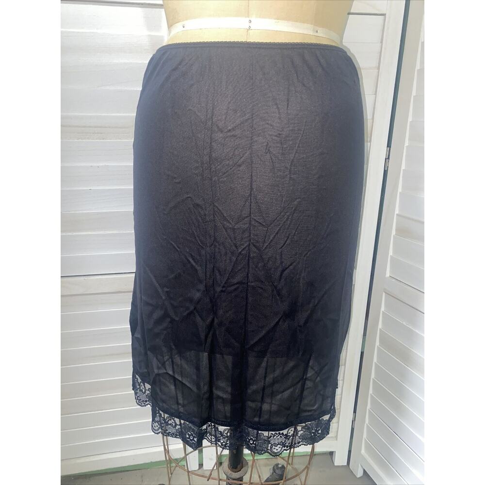 Vintage Private Treasures By Avon Black Nylon/Lace Half Slip Size Small